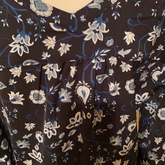 Versona blouse - Picture 10 of 13